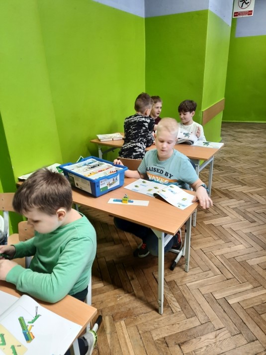 uczniowie