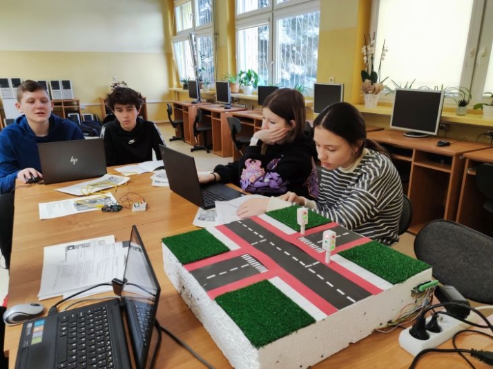 na lekcji informatyki