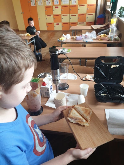 uczniowie podczas zaj